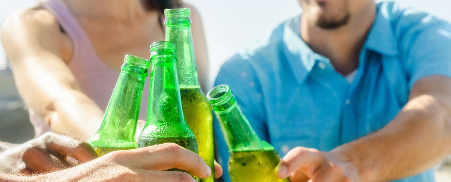 Cheers and beers at New Castle Liquors